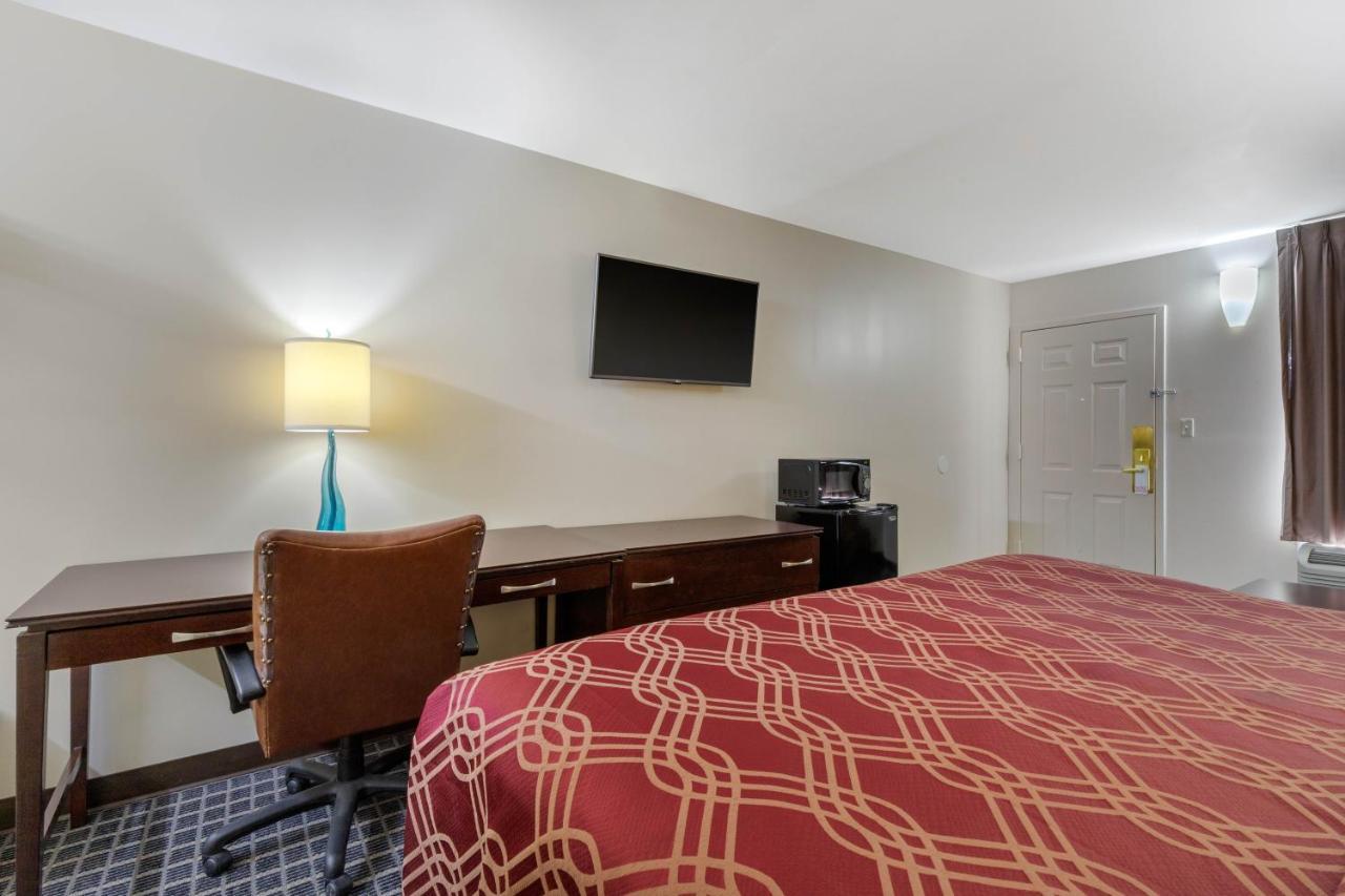 Lodge Econo Gaffney